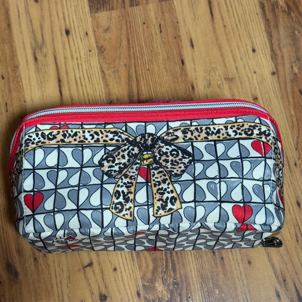 Brighton Heart Leopard Print Cosmetic Bag Vanity Case Red Trim Travel Organizer‎